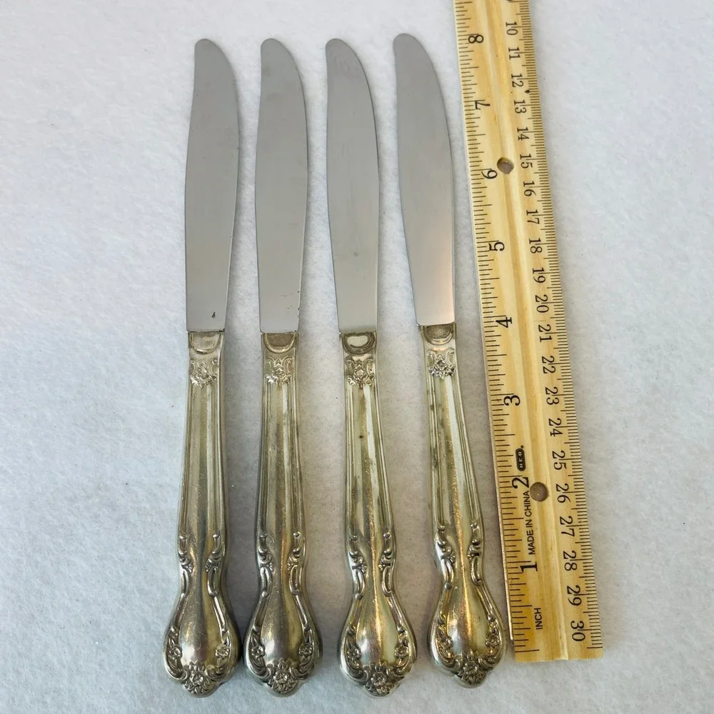 Vintage Silverplate Floral Scroll Dinner Knives Set of 4 Stainless Blades 9.25